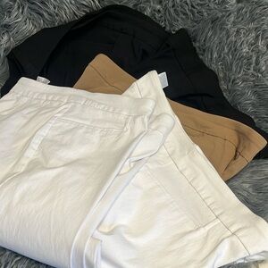 Bundle of 5 pairs of Time and Tru capris size L (12-14)